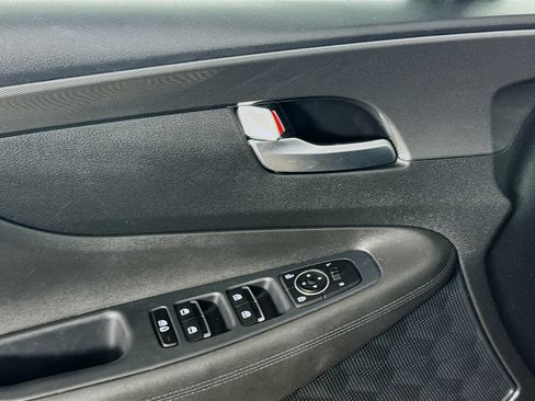 Used 2022 Hyundai Santa Fe SEL image 24