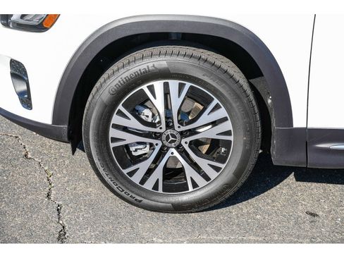 Certified 2026 Mercedes-Benz GLB 250 4MATIC image 9