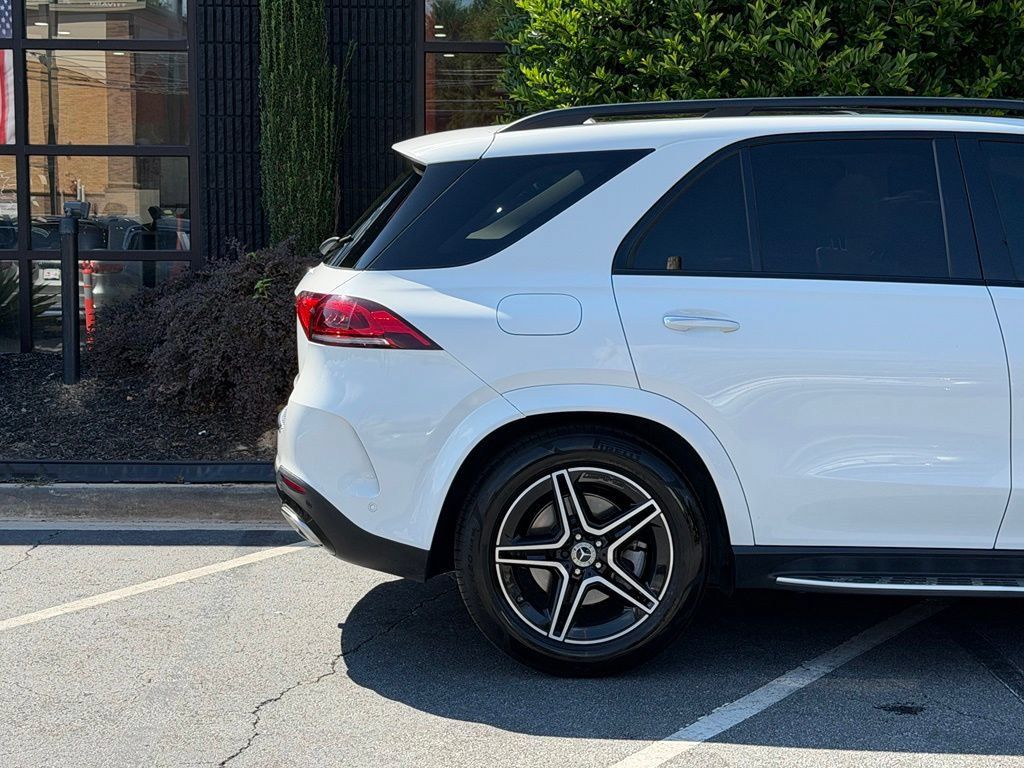 Used 2022 Mercedes-Benz GLE 450 4MATIC w/ AMG Line Exterior image 22