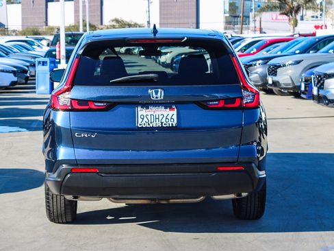Certified 2025 Honda CR-V EX image 8