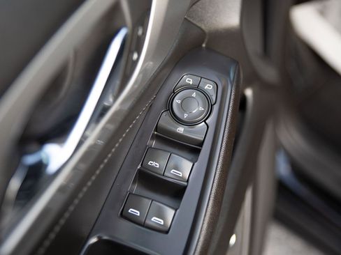 Certified 2022 Chevrolet Traverse LT image 19