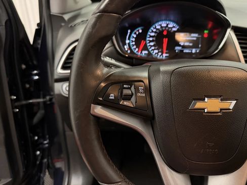 Used 2022 Chevrolet Trax LT w/ Driver Confidence Package AWD/4WD image 17