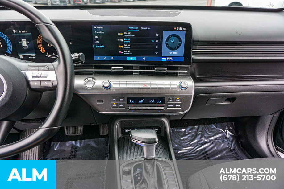 Used 2025 Hyundai Kona SEL FWD image 38