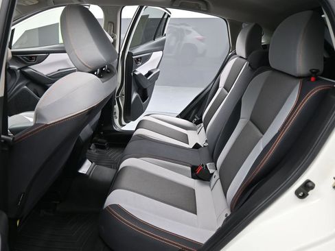 Used 2019 Subaru Crosstrek 2.0i Premium image 18