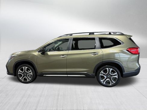 Used 2025 Subaru Ascent Touring w/ Popular Package #2 AWD/4WD image 4