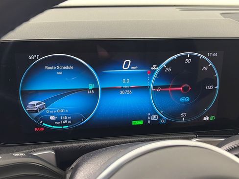 Used 2023 Mercedes-Benz EQB 300 4MATIC image 15
