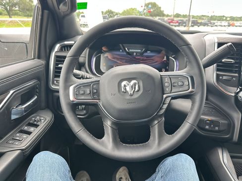 Used 2025 RAM 2500 Laramie AWD/4WD image 16