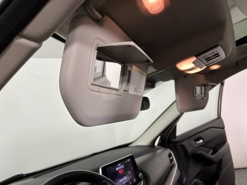 Used 2024 Nissan Rogue SV w/ SV Premium Package AWD/4WD image 37