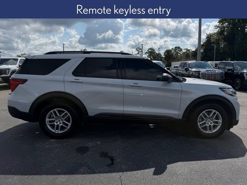 Certified 2026 Ford Explorer Active w/ Active Comfort Package RWD image 6