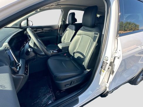 Certified 2025 Kia Sportage SX FWD image 22