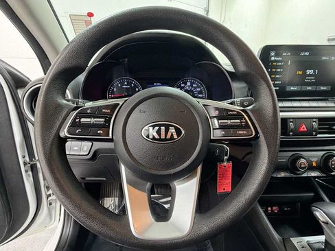 Used 2021 Kia Forte LXS FWD image 16