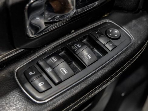 Used 2013 RAM 2500 Laramie w/ Convenience Group image 42