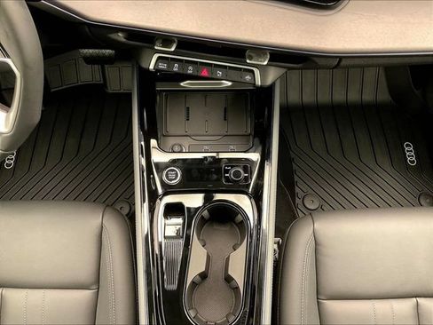 New 2026 Audi Q3 quattro 2.0T AWD/4WD image 10