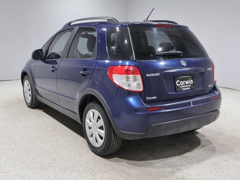 Used 2010 Suzuki SX4 AWD Hatchback image 5