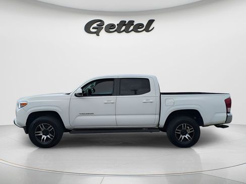 Certified 2016 Toyota Tacoma SR5 w/ Towing Package image 8