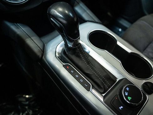 Used 2020 Chevrolet Blazer LT image 30