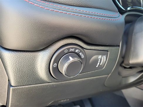 Certified 2026 Dodge Durango GT w/ Blacktop Package image 25