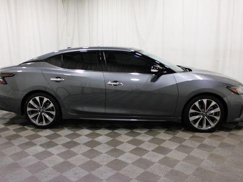 Used 2019 Nissan Maxima Platinum w/ Sport Mat Group FWD image 31