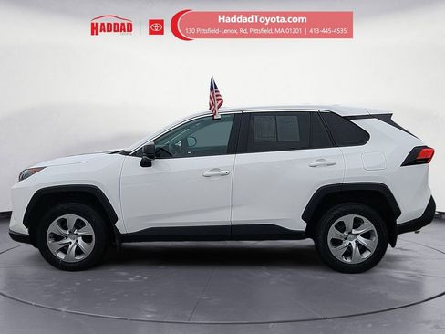 Certified 2022 Toyota RAV4 LE image 2