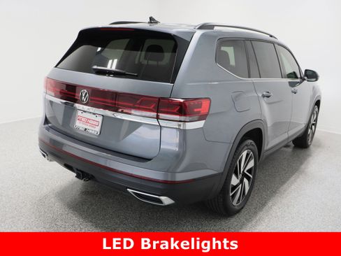 Used 2024 Volkswagen Atlas SE image 7