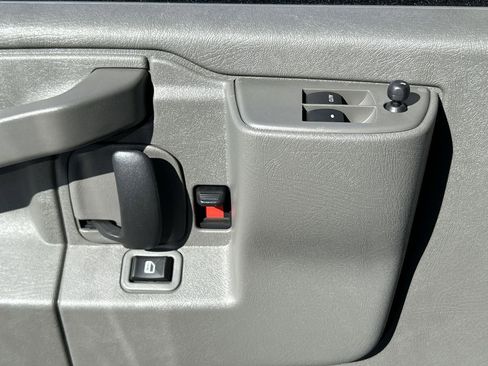 New 2025 GMC Savana 3500 LS image 22