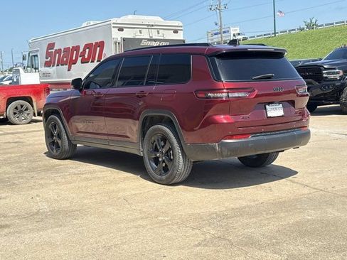 Used 2023 Jeep Grand Cherokee L Laredo AWD/4WD image 12