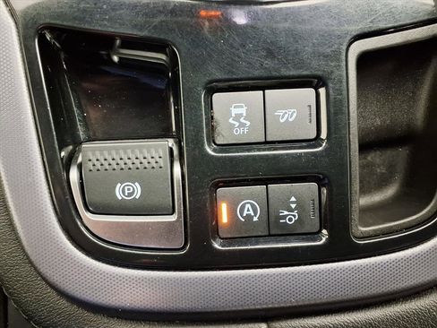 Used 2021 Jaguar F-TYPE Coupe image 20