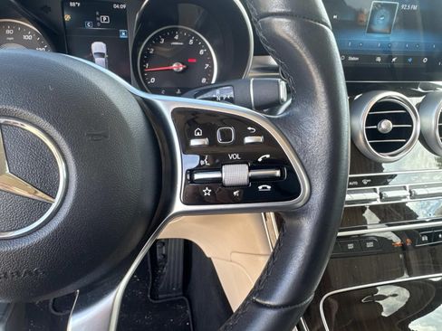 Used 2022 Mercedes-Benz GLC 300 image 23