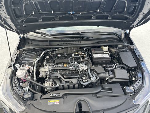 Used 2025 Toyota Corolla SE image 33