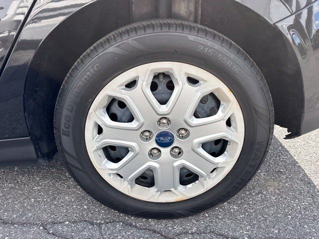 Used 2012 Ford Focus SE FWD image 18