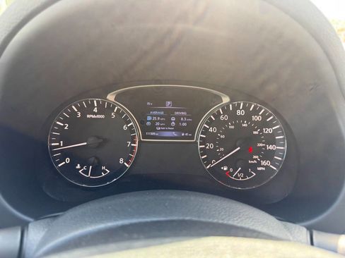 Used 2016 Nissan Altima 2.5 SV w/ Convenience Package image 13