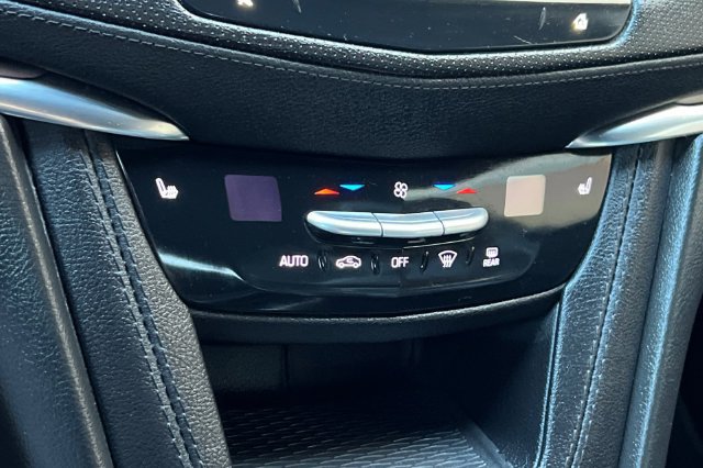 Used 2023 Cadillac XT5 Luxury FWD image 23