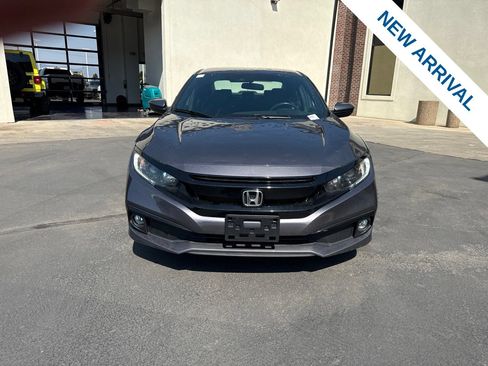 Used 2019 Honda Civic Sport image 2
