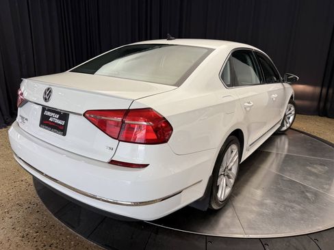 Used 2016 Volkswagen Passat 1.8T FWD image 7