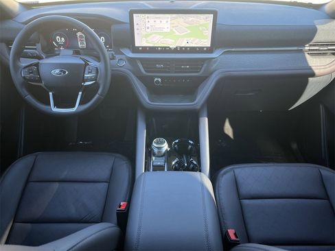 New 2026 Ford Explorer Platinum image 2