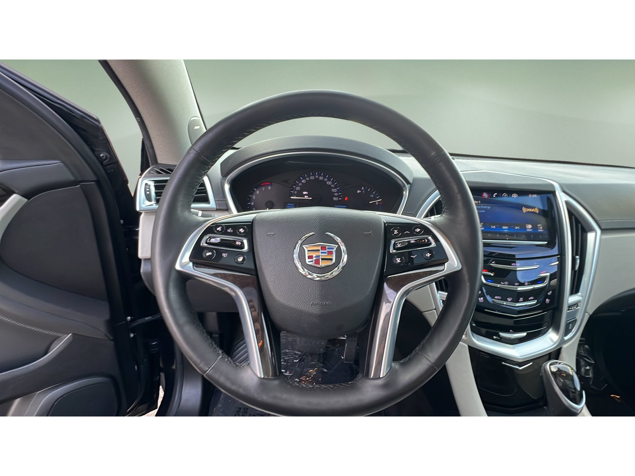 Used 2015 Cadillac SRX Premium AWD/4WD image 22