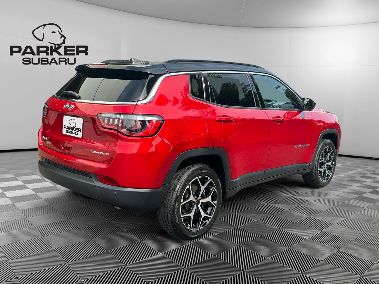 Used 2025 Jeep Compass Limited AWD/4WD image 5