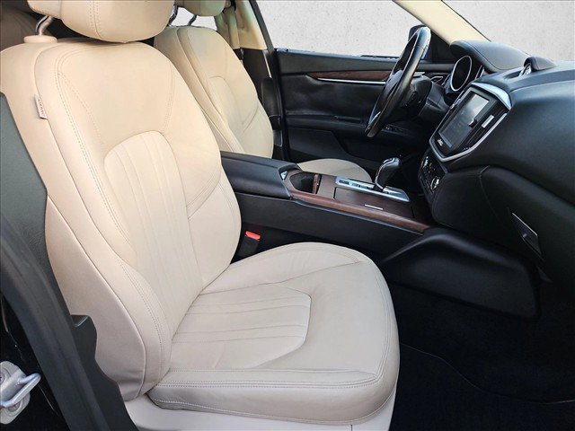 Used 2015 Maserati Ghibli S Q4 AWD/4WD image 22