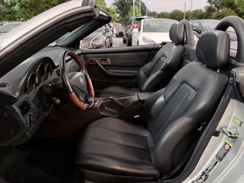 Used 2003 Mercedes-Benz SLK 320 image 26