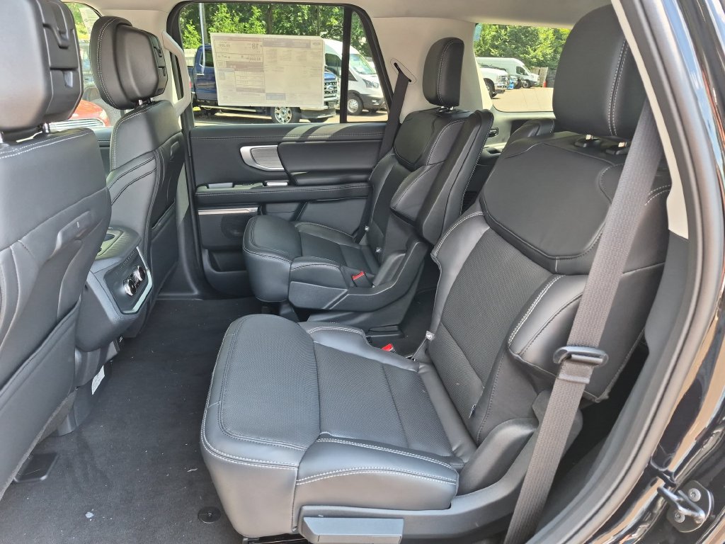 New 2027 Ford Expedition Platinum AWD/4WD image 23