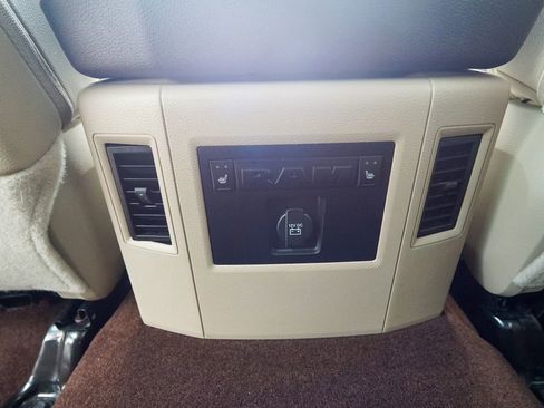 Used 2017 RAM 3500 Laramie image 18