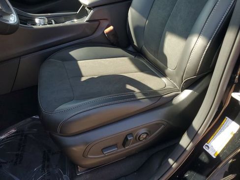 New 2026 Jeep Grand Cherokee Altitude AWD/4WD image 21