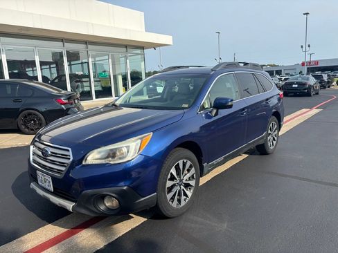 Used 2015 Subaru Outback 2.5i Limited AWD/4WD image 7