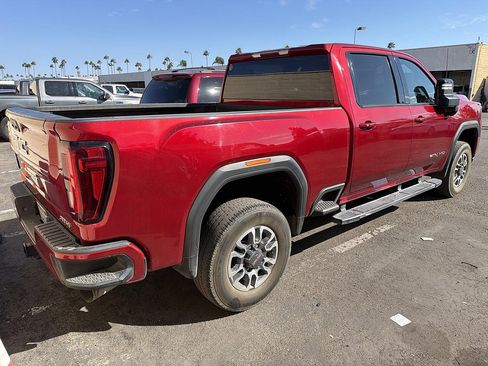 Used 2021 GMC Sierra 2500 AT4 AWD/4WD image 4