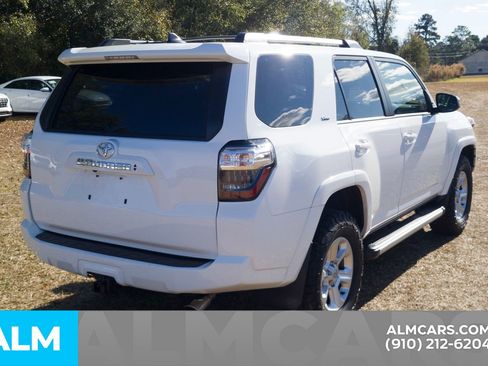 Used 2022 Toyota 4Runner SR5 image 6
