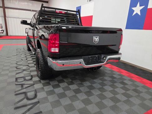 Used 2017 RAM 2500 Tradesman w/ Chrome Appearance Group AWD/4WD image 11