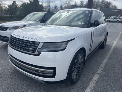 Used 2025 Land Rover Range Rover Long Wheelbase SE