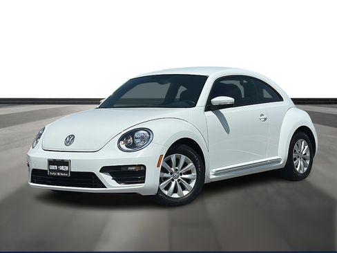 Used 2019 Volkswagen Beetle 2.0T S image 1