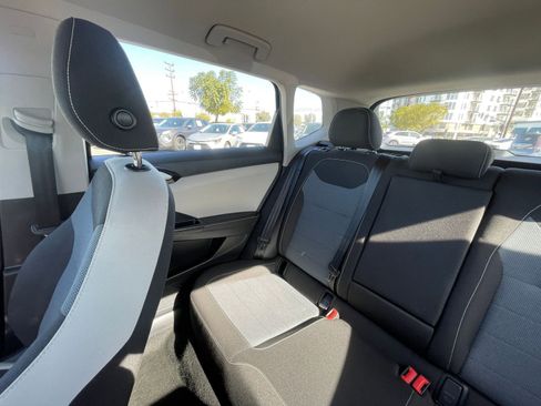 Used 2025 Volkswagen Taos S image 39