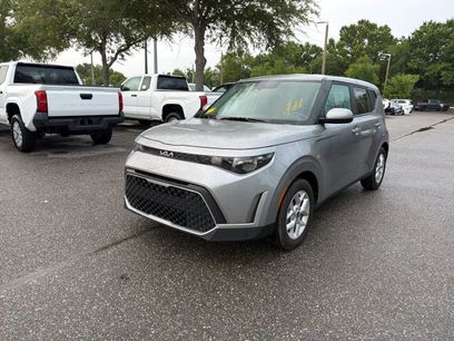 Used 2025 Kia Soul LX w/ LX Technology Package